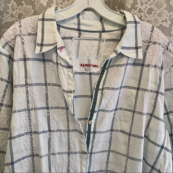 JOHNNY WAS * White Blue Plaid Embroidered Button Front Shirt - Picture 9 of 9